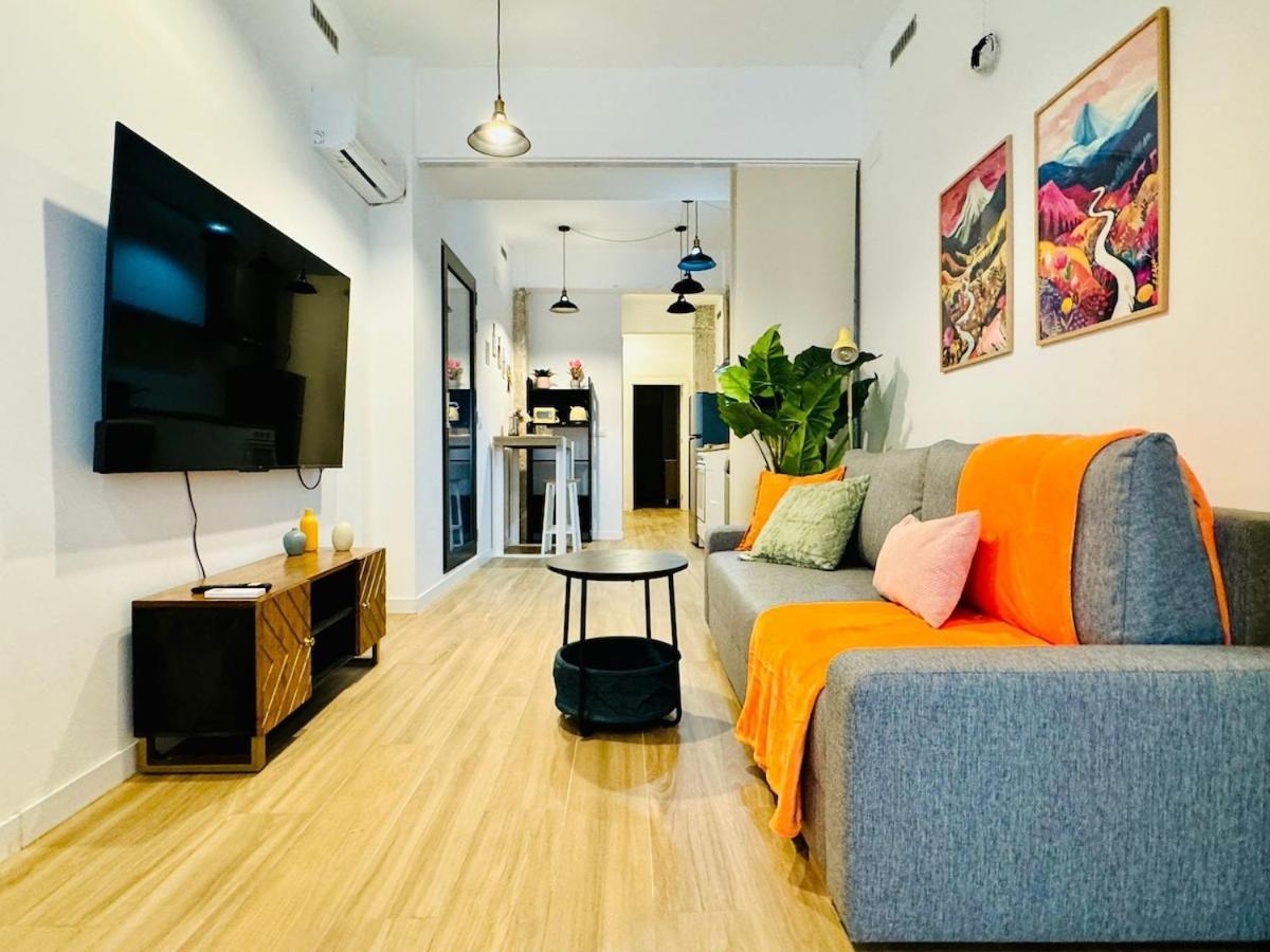 Ori B & Spacious Flat Close To The Center